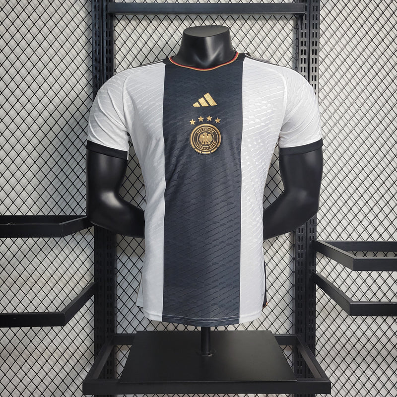 CAMISA VERSÃO PLAYER DA SELEÇÃO DA ALEMANHA 22/23 BRANCO