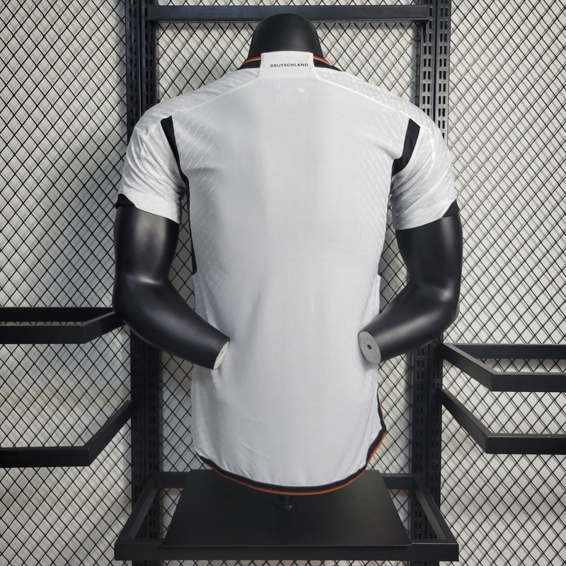 CAMISA VERSÃO PLAYER DA SELEÇÃO DA ALEMANHA 22/23 BRANCO